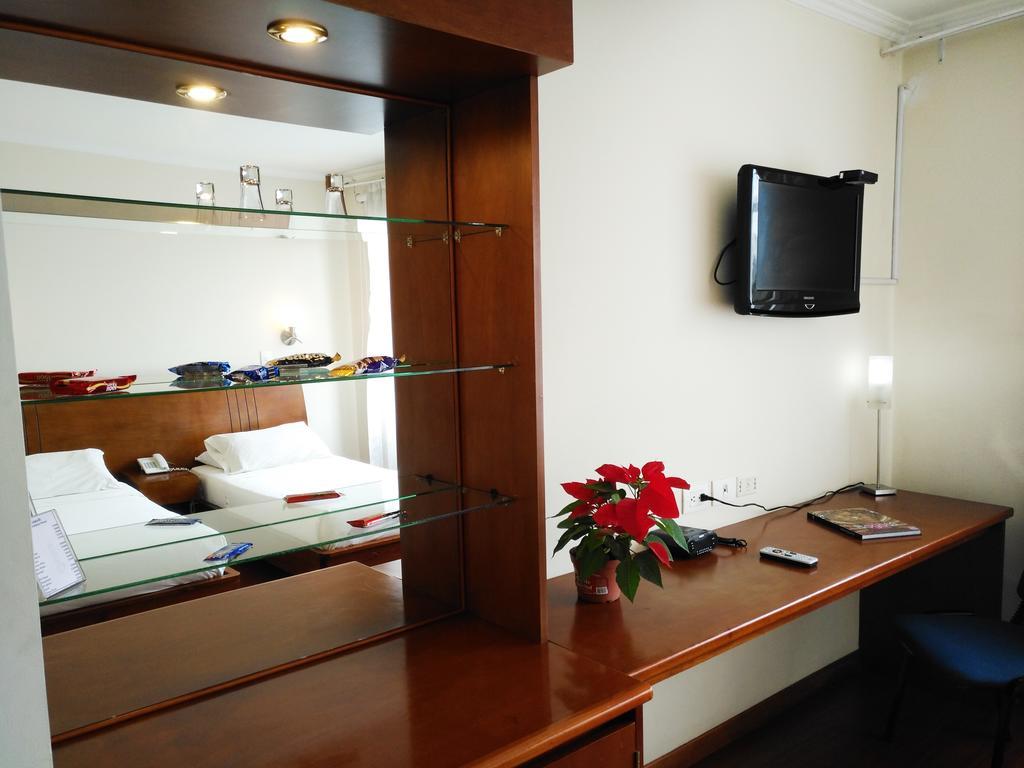 Teusaquillo Boutique Hotel Bogotá Exteriör bild